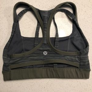 Lululemon sports bra